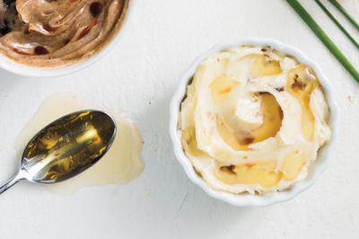 Medjool Date Raw Honey Butter